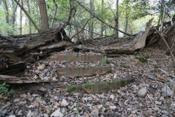 Ruiny budynków na Szydłowie fot. K. Gajda