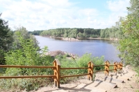 Jezioro pokopalniane Afryka przy ścieżce geologiczno edukacyjnej Dawna Kopalnia Babina fot. K. Dziurewicz