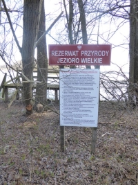 Tablica informacyjna nad Jeziorem Wielkim fot. Barbara Semkło